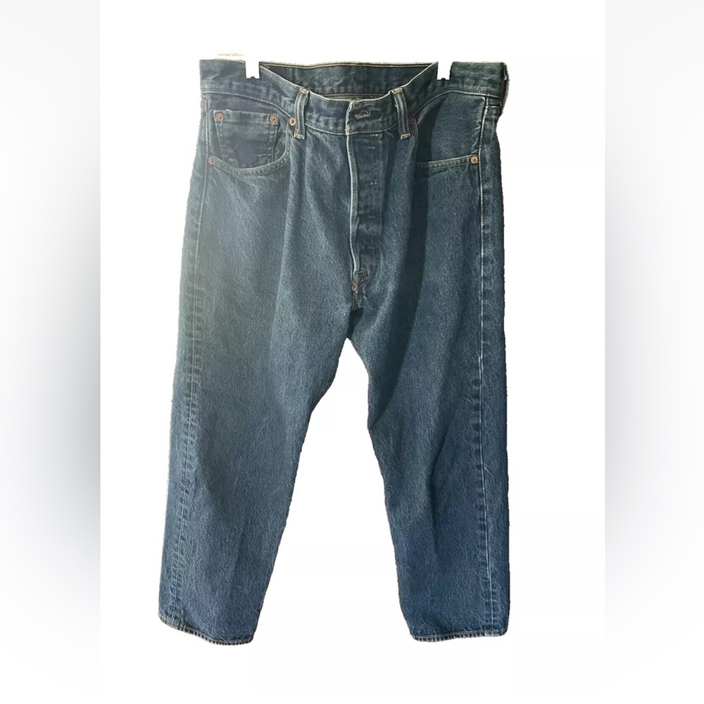 Levi's Men’s 501 Jeans tag 36 X 30 (actual 32 X 28) Indigo blue
